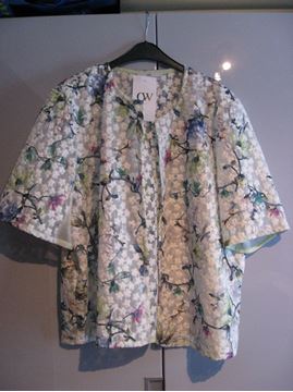 Image de veste à fleurs