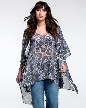 Picture of Shrug with Paisley print