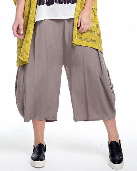 Picture of Wide-leg 3/4-trousers