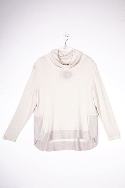 Picture of Knit Top with gold thread