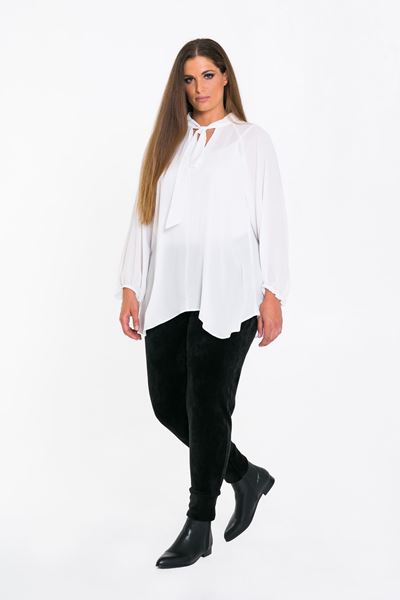 Bild von Weisse Schluppenbluse