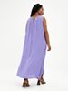Image sur longue robe violette